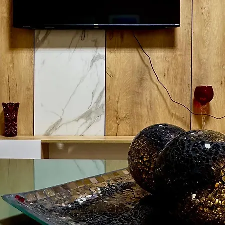 شقة Midtown Cozy تيرانا